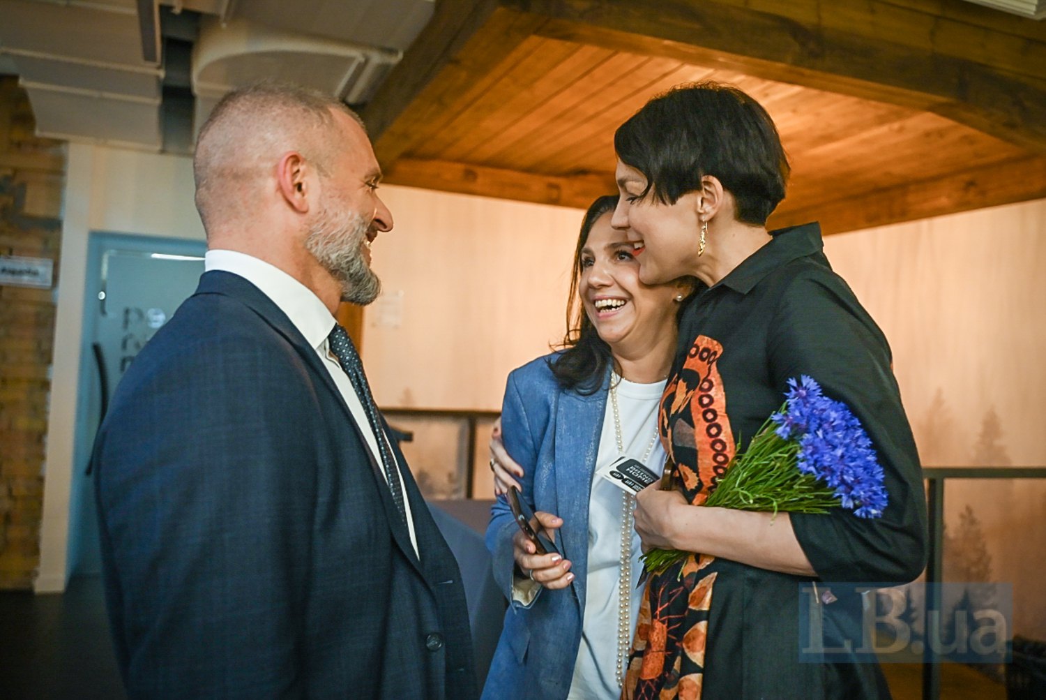 Міністр спорту Матвій Бідний, власниця і директорка компанії Ukrainian Marketing Group Наталія Бухалова та шеф-редакторка LB.ua
Соня Кошкіна