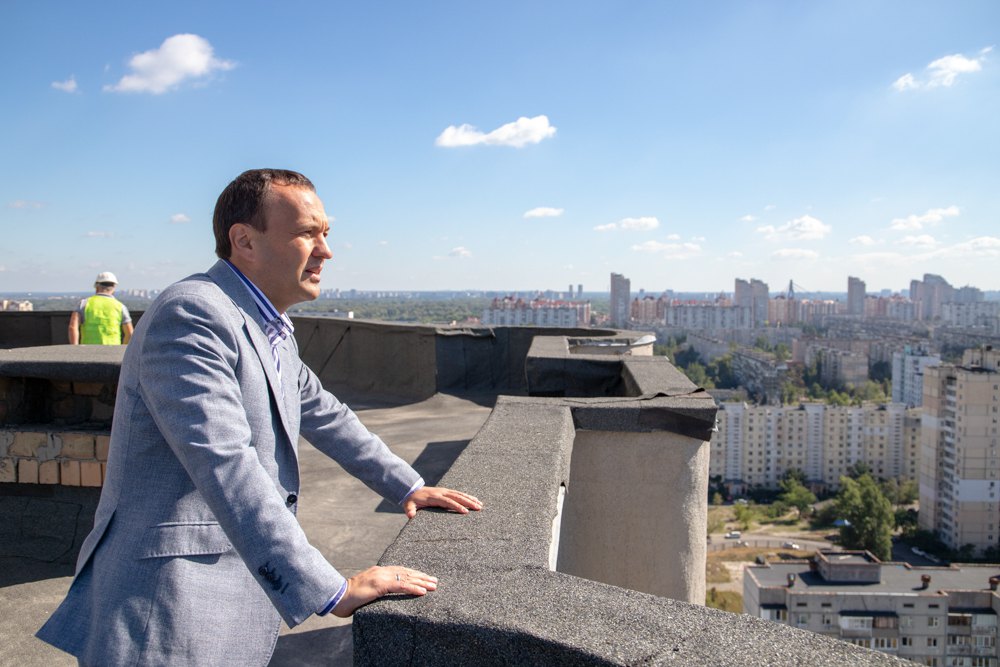 Петр Пантелеев, Киев, киевские чиновники