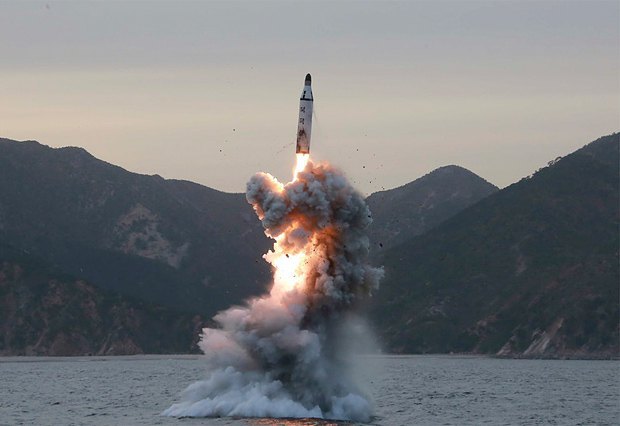 Запуск ракеты-носителя в КНДР