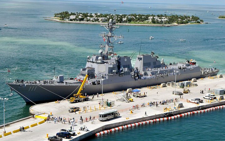 ЗМІ: США перекидають військові сили на Близький Схід