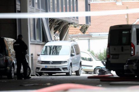 В Белграде возле телецентра произошел взрыв, погиб человек