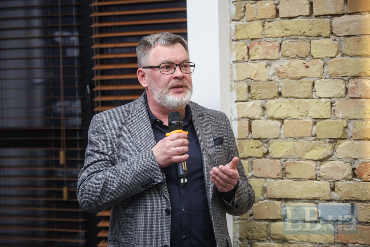  директор з роздрібної торгівлі мережі «Епіцентр» Дмитро Танько