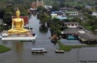 В Бангкоке объявлена эвакуация из-за наводнения