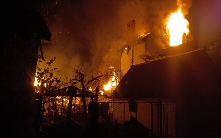 ​У Одесі росіяни влучили у будинки. Загинули люди, зокрема дитина (доповнено)