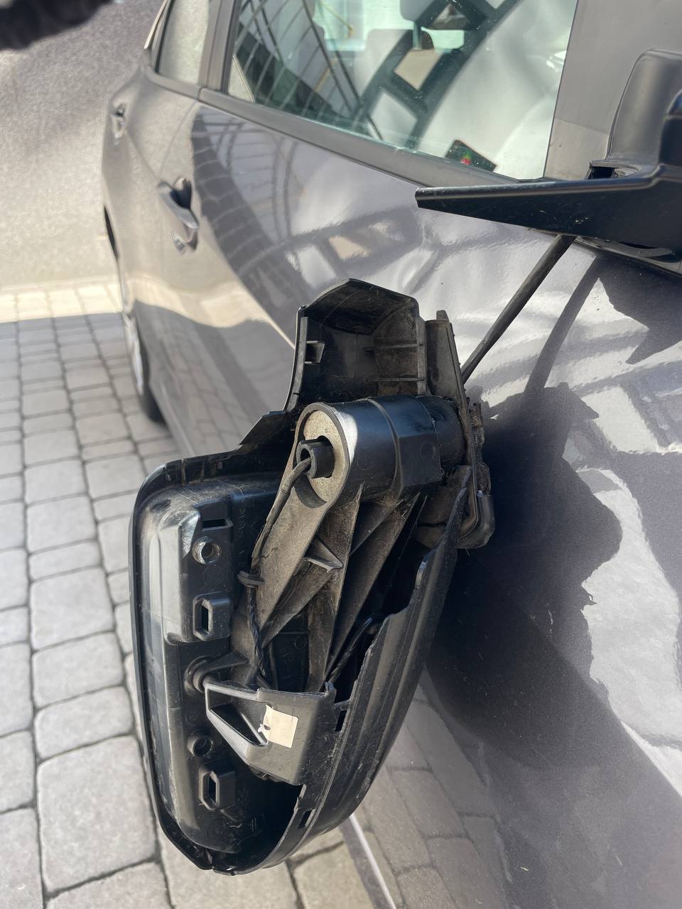 Пошкоджена автівка Анжеліки Сизоненко після дтп