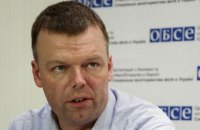 Хуг: возле Луганска погиб наблюдатель из США, двое граждан Германии и Чехии - в больнице