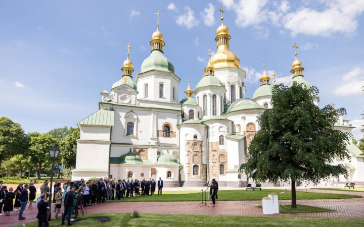 У Софії Київській вшанували пам’ять дітей, які загинули через збройну агресію РФ