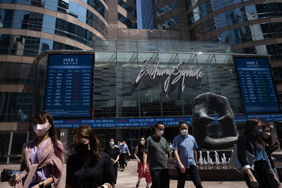 Гонконгівська фондова біржа, Китай, 4 жовтня 2021 р.