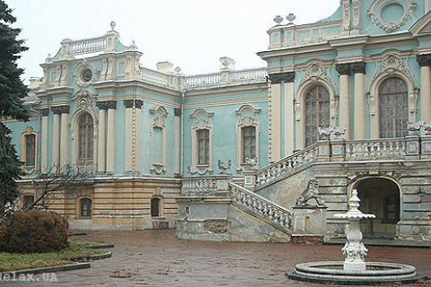 Кабмин выделил 100 млн гривен на реставрацию Мариинского дворца в Киеве