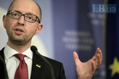Яценюк проведет встречу с Туском и Шульцем по поводу безвизового режима для Украины