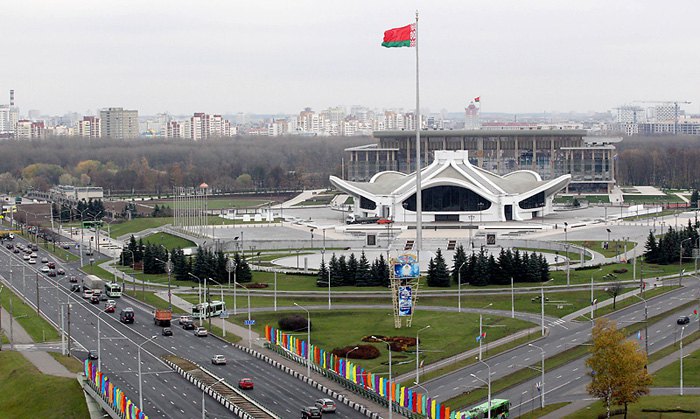 Площадь государственного флага Республики Беларусь в Минске
