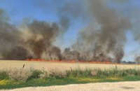 На Дніпропетровщині від ворожих обстрілів спалахнули дві пожежі