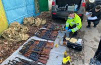 Нацполіція заявила про ліквідацію масштабного каналу нелегального збуту зброї