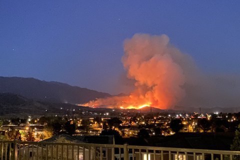 Пожары в Калифорнии охватили 809 тысяч гектаров