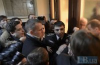 Киевсовет перенес заседание из-за его срыва "свободовцами"