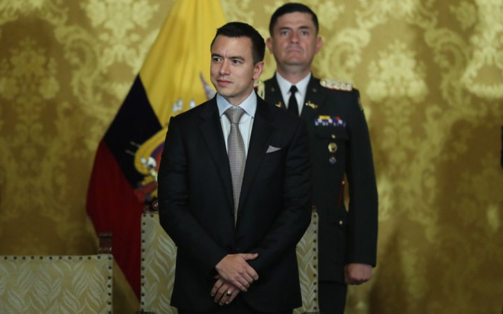 Президент Еквадору підтвердив, що не передаватиме США зброю та військову техніку для України