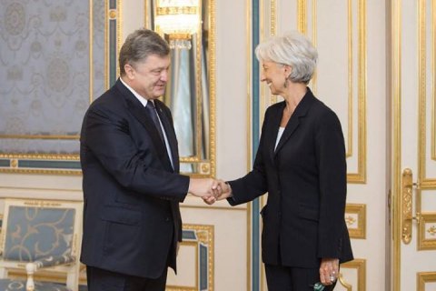 МВФ вирішив виділити Україні $1 млрд, - Порошенко