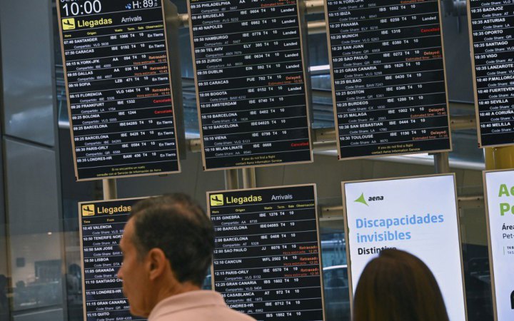 У Європі продовжуються затримки авіарейсів після кібератаки 