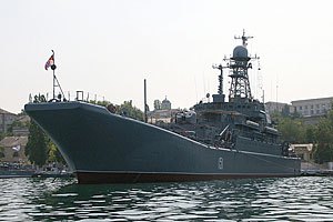 Россия считает инцидент с прохождением военного корабля "Азов" исчерпанным