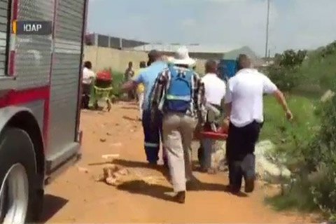 В ЮАР при столкновении поездов пострадали более 200 человек