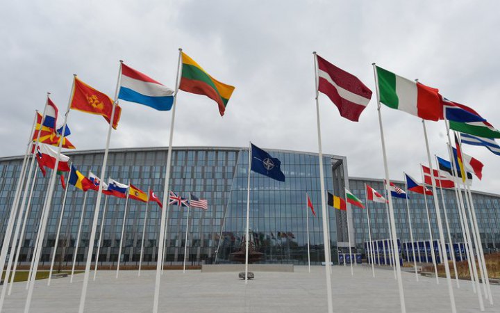Зеленский будет участвовать в саммите НАТО дистанционно