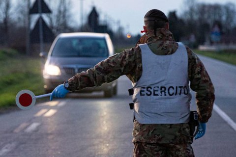 Словения пропустила часть украинцев, которых остановили на границе с Италией