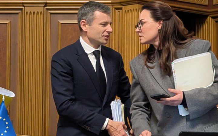 Парламент ухвалив бюджет-2026: без підвищення зарплат військовим, але з мільярдами на “стратегічні комунікації” 