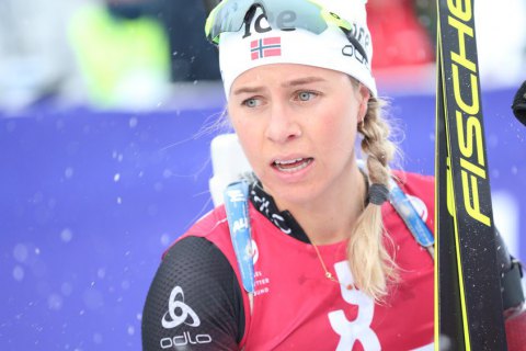 Норвезькі біатлоністки зайняли весь п'єдестал спринтерської гонки на етапі Кубка світу