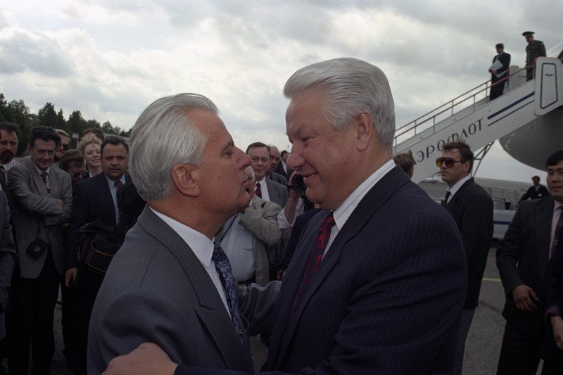 Леонід Кравчук і Борис Єльцин після підписання Масандрівських угод, Крим, 1992