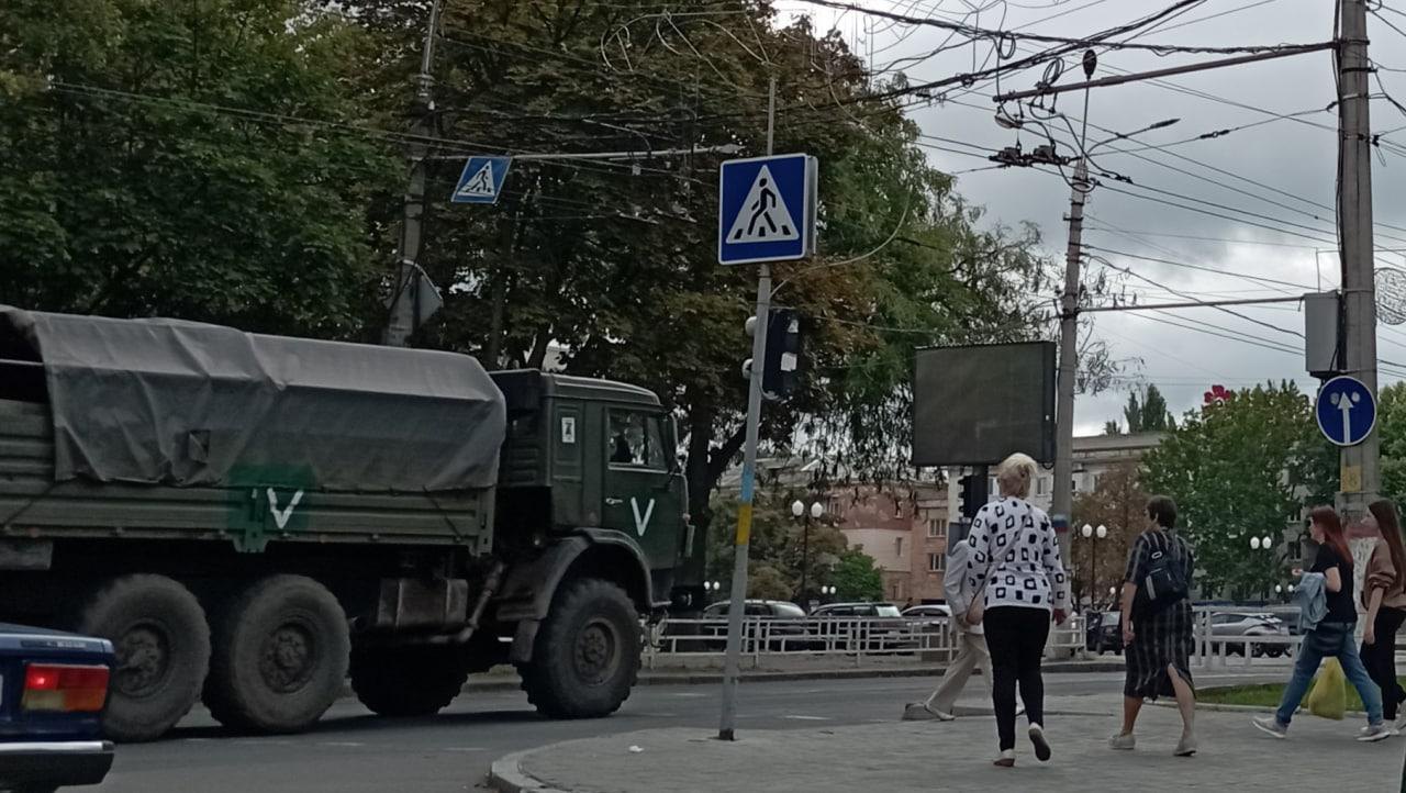Окупанти на вулиці Херсона