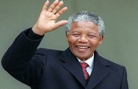 Портрет Нельсона Манделы напечатают на всех банкнотах ЮАР