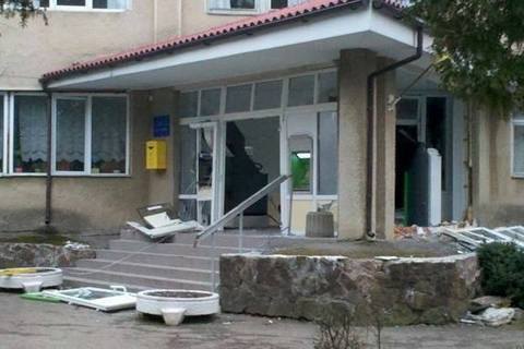 У Буську підірвали банкомат і викрали 187 тис. гривень