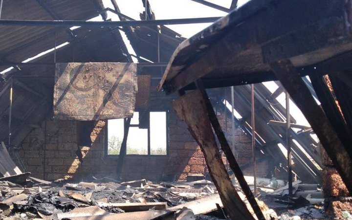 Унаслідок влучання ворожого БпЛА на Херсонщині вщент згорів будинок, — ОВА