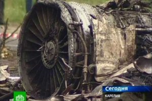 Янукович выразил соболезнования Медведеву в связи с авиакатастрофой