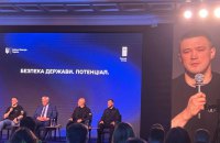 Федоров: Уряд запускає грантові програми для виробництва вибухівки, автономних дронів і ракет