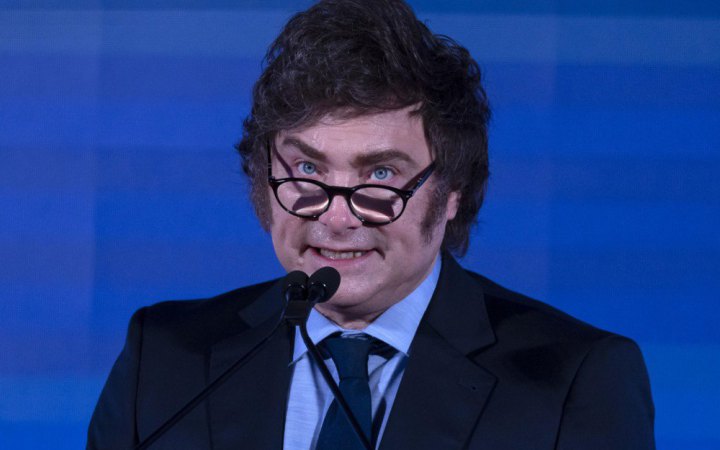 Аргентина сподівається завершити угоду із США про своп-лінію на 20 млрд доларів до проміжного голосування