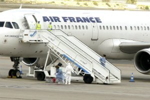 В мадридском аэропорту ввели режим ЧС из-за Эболы