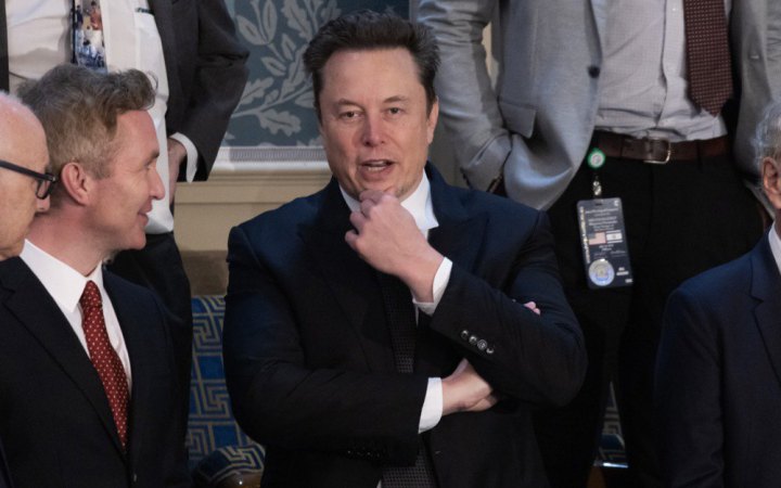 Маск збирається скоротити фінансові витрати на політику