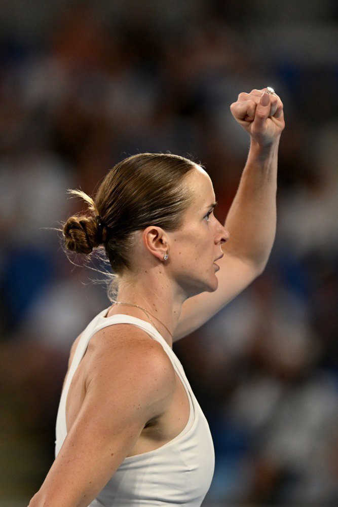 Емоції Cвітоліної