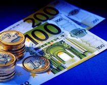 Курсовое соотношение евро-доллар в 2012 году сохранится, - эксперт