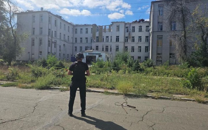 РФ скинула бомби на лікарю у Костянтинівку, в Іллінівці загинуло 2 людини