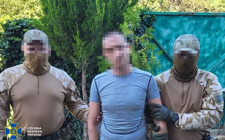 СБУ затримала колаборанта, який “очолив” Укрпошту в окупованому Херсоні