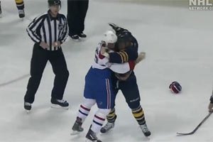 В НХЛ стали меньше драться