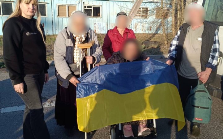 З окупованих територій, РФ та Білорусі вдалося повернути 45 українців, більшість – це люди похилого віку  