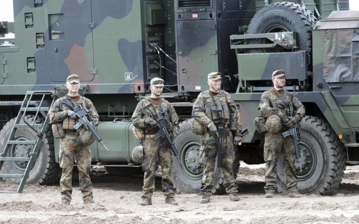 Командувач армії Німеччини пропонує подвоїти чисельність військ для захисту від Росії 