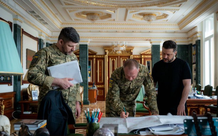 Зеленський: українські дипстрайки ефективно знижують нафтові доходи Росії та зміцнюють позиції ЗСУ на фронті