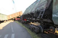 В порту Николаева перевернулись локомотив и 4 вагона грузового поезда