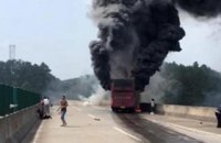 30 человек сгорели в туристическом автобусе в Китае