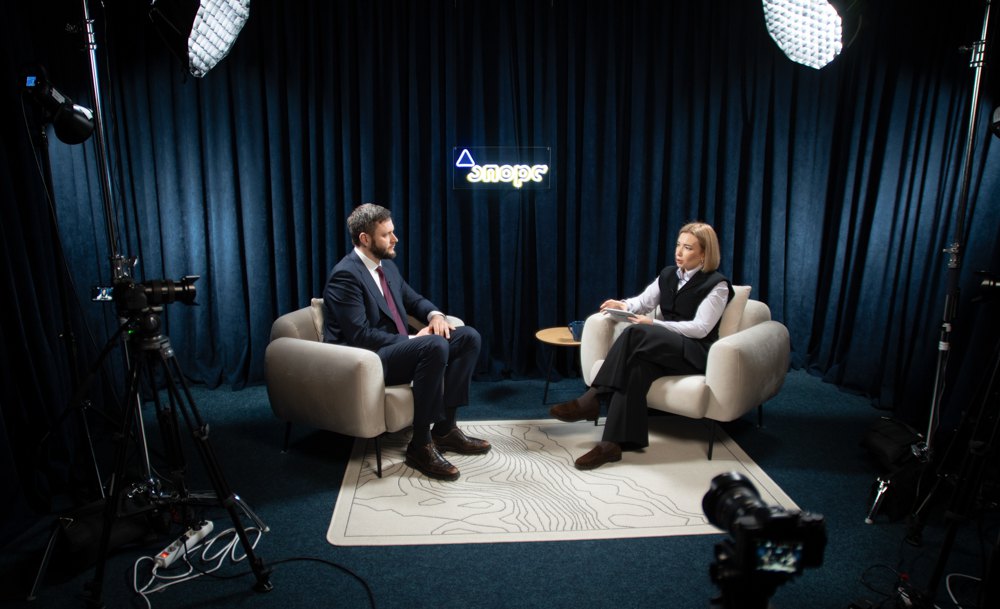 Віктор Павлущик і Ольга Айвазовська