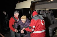 З Куп'янського району вивезли дев'ятьох людей, які рятуються від російських обстрілів